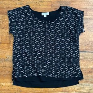 Olive & Oak Womens Black with White Aztec Print Blouse size Small